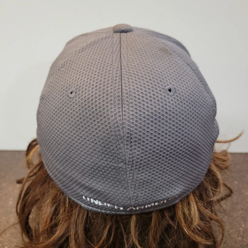 Under Armour Fitted Baseball Cap Youth Sz SM/ MD Gray Polyester Embroidered Logo